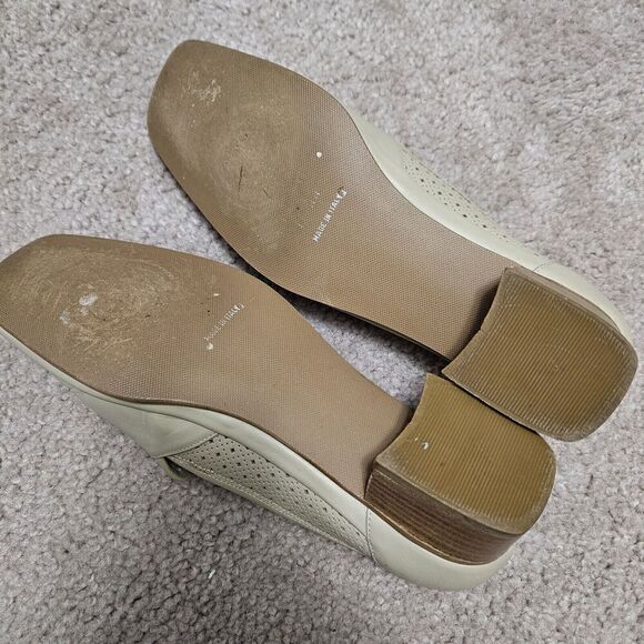 Rangoni Firenze Women's Size 7 AA Tan Leather Low Heels Pump Square Toe Shoes - Picture 4 of 9